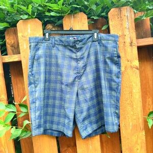 Chaps Golf Plaid Shorts Size 40! "Golf 78"
